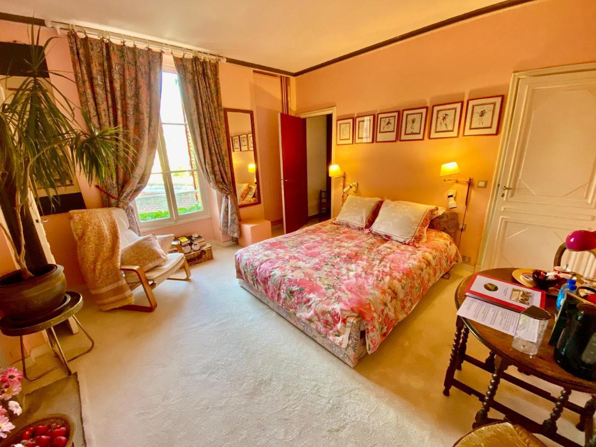 Manoir Des Cavaliers - Bnb Chantilly Exterior photo